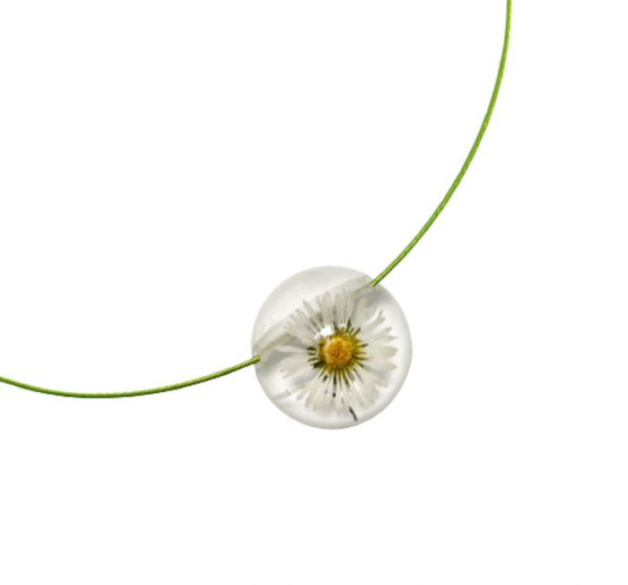 Irish design real daisy pendant